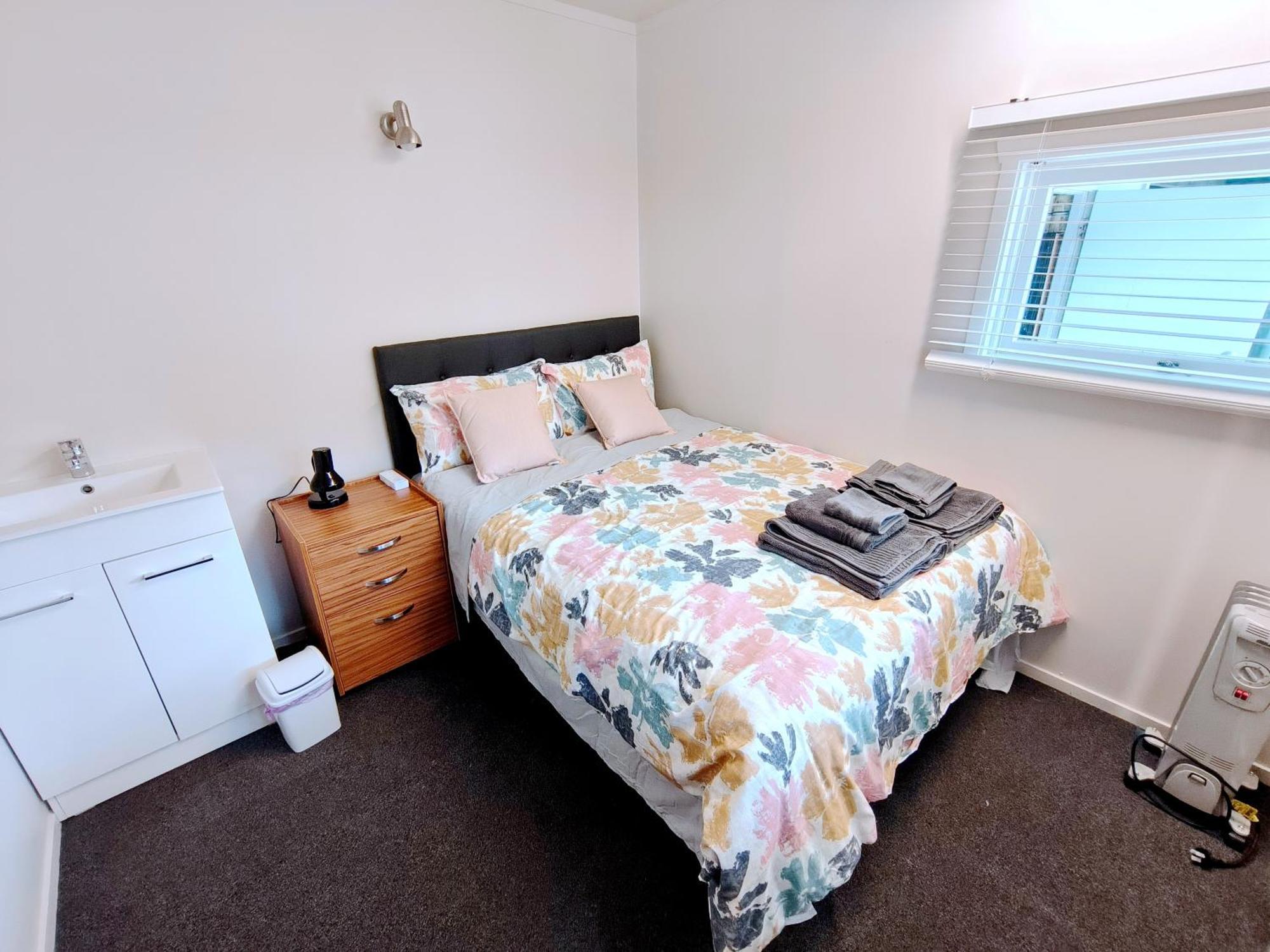 Milford Central Budget Friendly Rooms Auckland Exterior foto